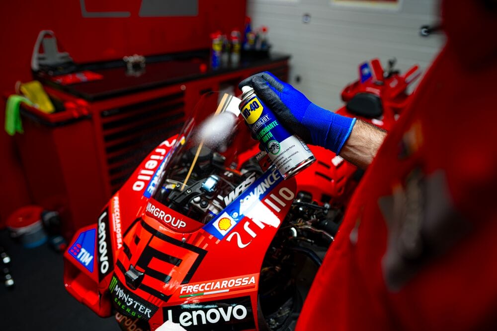 ΓΥΑΛΙΣΜΑ & ΚΕΡΩΜΑ