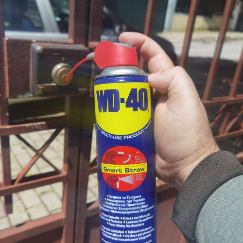Επισκευή κλειδαριάς με WD-40!