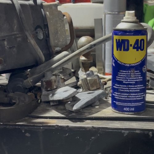 Loose bolts
