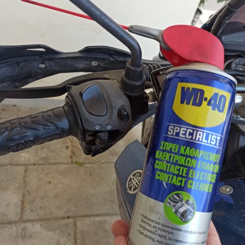 Διακόπτες Χωρίς Διακοπές με το WD-40 CONTACT CLEANER!