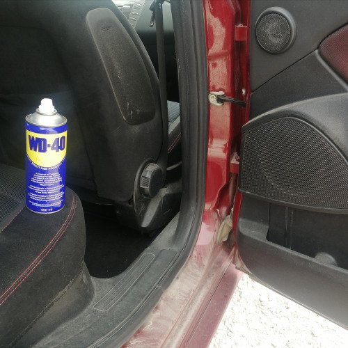 Η ΠΌΡΤΑ ΤΟΥ ΑΥΤΟΚΙΝΗΤΟΥ ΤΡΊΖΕΙ ΠΡΕΠΕΙ ΝΑ ΔΙΟΡΘΩΘΕΙ