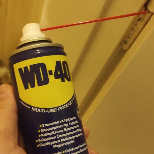 Επισκευή τριξιματος πορτας