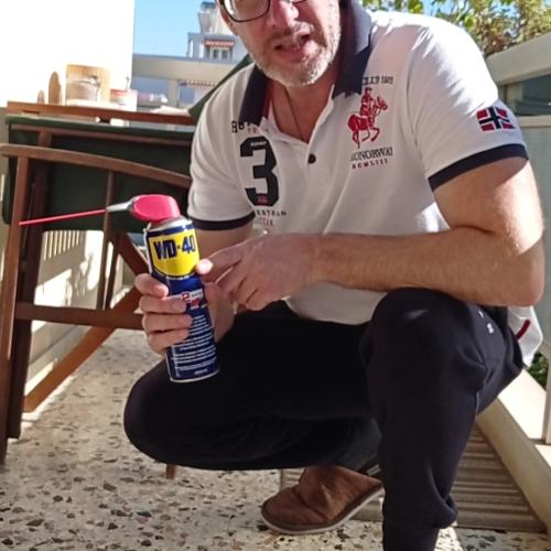 ΕΦΑΡΜΟΓΗ WD40 ΣΕ ΕΡΓΑΛΕΙΑ