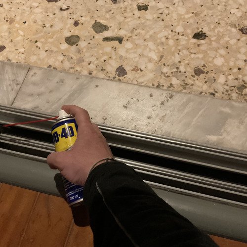 φτιάξιμο συρομενης πορτας