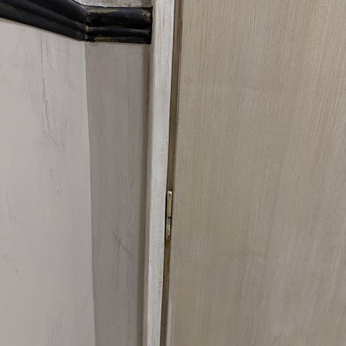 Επισκευή μεντεσε