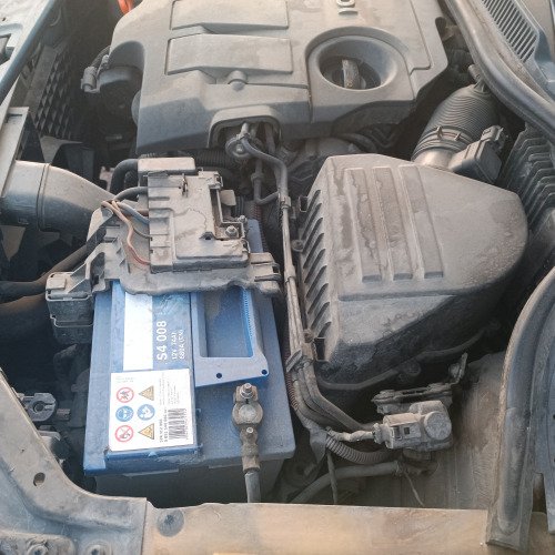 Καθαρισμός επαφών μπαταρίας!!Μόνο με wd40 specialist!!