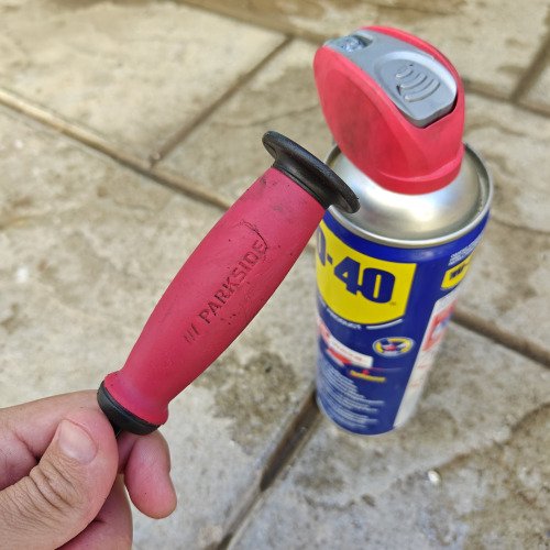 Καθαρισμός λοστού με την βοήθεια του WD-40